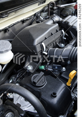 輕型汽車發動機室（新車） 84246269