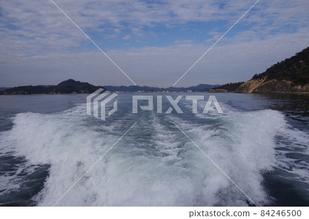 岡山縣直島市的船尾波 岡山縣直島市的船尾波 84246500