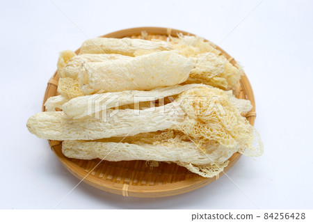 Dried tropical stinkhorn mushroom in bamboo basket Dried tropical stinkhorn mushroom in bamboo basket 84256428
