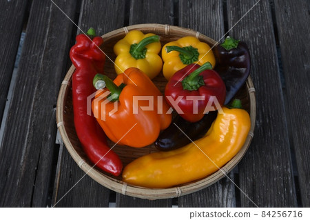 辣椒粉：巴勒莫：綠黃色蔬菜：意大利辣椒粉 84256716