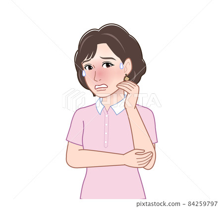 一件馬球襯衫的女人 84259797