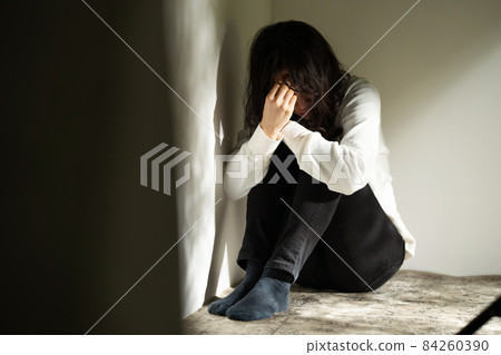Loneliness DV sad addiction 84260390