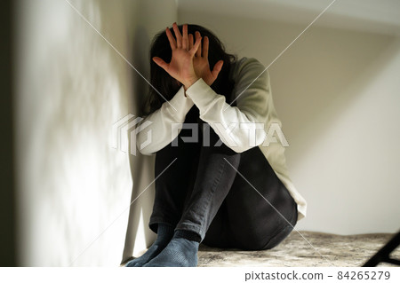 DV violence despair DV violence despair 84265279