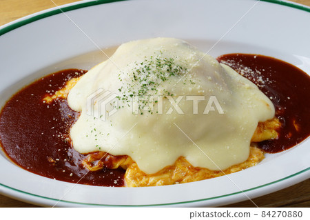 Cheese omelet with rice Cheese omelet with rice 84270880