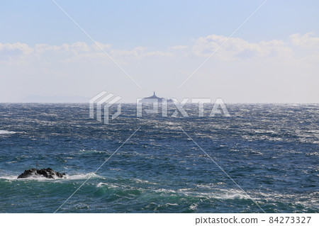 Mikomoto Lighthouse in autumn Mikomoto Lighthouse in autumn 84273327