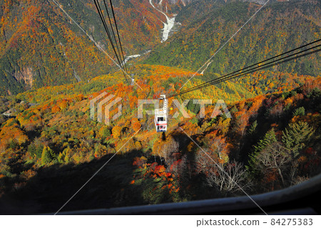 Shin-Hotaka Ropeway aerial walk 84275383