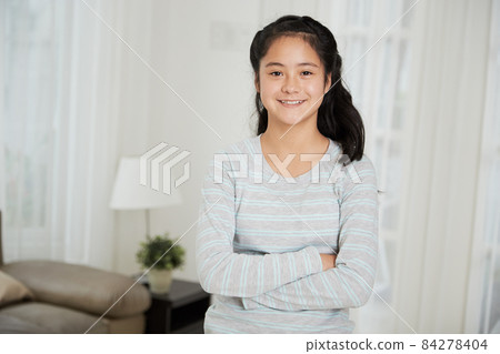 Smiling Teehage Girl Smiling Teehage Girl 84278404