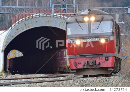 關所線 Horoka（新） JR Freight DF200-12（五棱郭） 84278754