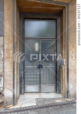 Glass Door Entrance 84287127
