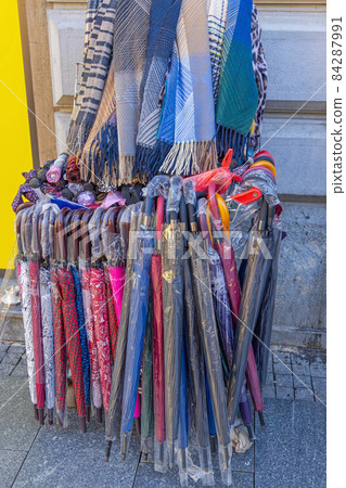 Umbrellas and Shawls Umbrellas and Shawls 84287991