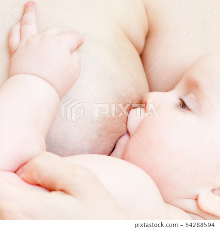 Breast-feeding Breast-feeding 84288594