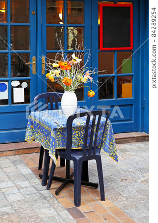 Cafe table 84289254
