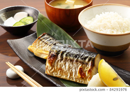Grilled mackerel set meal on the table Grilled mackerel set meal on the table 84291976