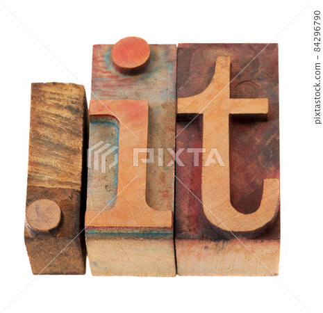 internet domain for Italy 84296790