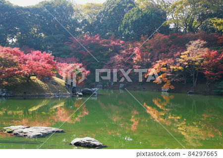 《Kagawa Prefecture》 Ritsurin Garden / Autumn 《Kagawa Prefecture》 Ritsurin Garden / Autumn 84297665