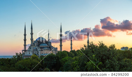 Blue mosque (Sultan Ahmet) in Istanbul Blue mosque (Sultan Ahmet) in Istanbul 84299200