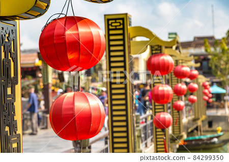 Lanterns on An Hoi bridge in Hoi An, Vietnam Lanterns on An Hoi bridge in Hoi An, Vietnam 84299350