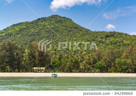 Khao Sam Roi Yot National Park 84299668