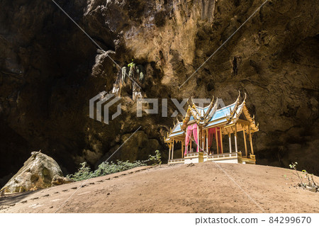 Royal pavilion in Phraya Nakorn cave 84299670