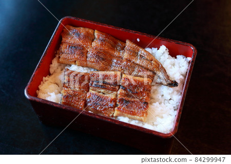 鰻魚飯盒鰻魚飯盒 鰻魚飯盒鰻魚飯盒 84299947