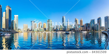 Panorama of Dubai marina 84301509