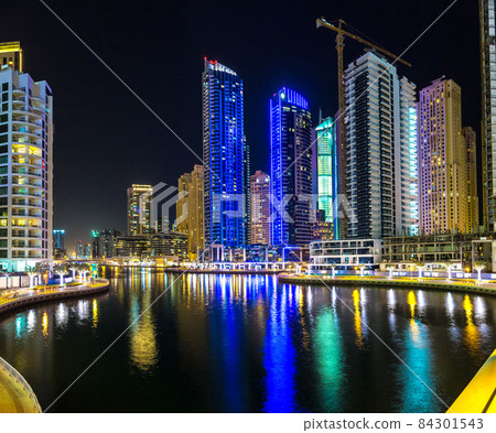Panorama of Dubai marina 84301543