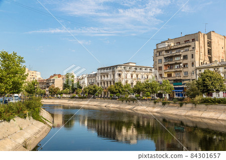Dambovita river in Bucharest Dambovita river in Bucharest 84301657