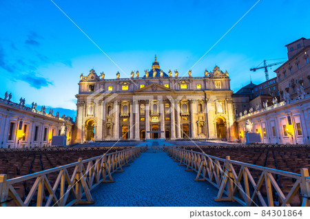 Vatican at night 84301864