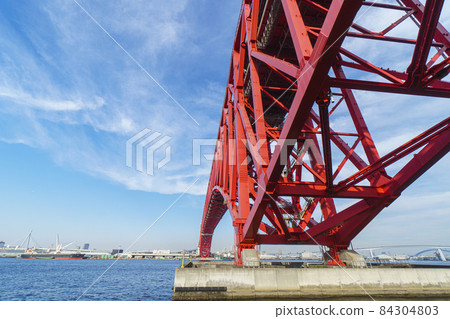 Minato Ohashi-at Nankō Sankaku Park 84304803