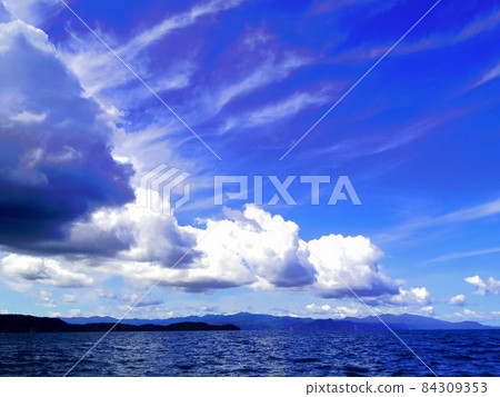 Beautiful blue sea and sky overlooking Shakotan Peninsula Beautiful blue sea and sky overlooking Shakotan Peninsula 84309353