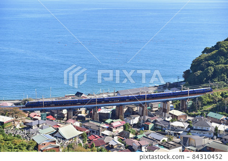 Tokaido Main Line Hayakawa-Nefugawa Izukyu 2100 Series R-6 Organization Royal Exures 84310452