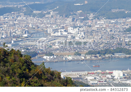 Autumn view of Hiroshima Bay from Egesan Autumn view of Hiroshima Bay from Egesan 84312873