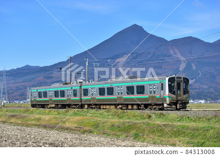 Ban-Etsusai Line Inawashiro-Kawageta JR East E721 series P-41 formation (Sendai) Ban-Etsusai Line Inawashiro-Kawageta JR East E721 series P-41 formation (Sendai) 84313008