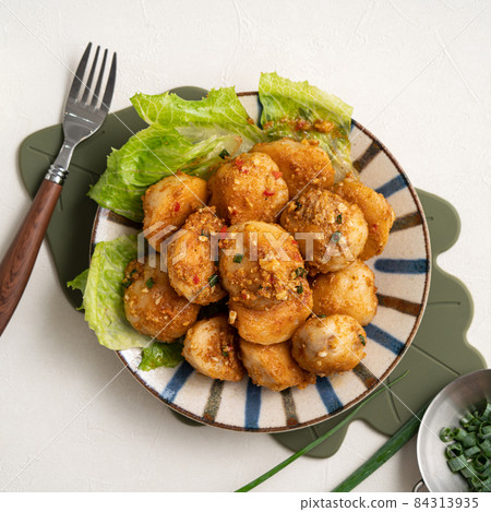 金沙花枝丸 金沙 花枝丸 鹹蛋 鹹蛋黃 cuttlefish ball イカボール 84313935