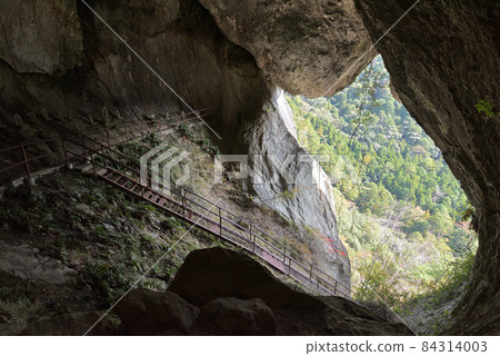 Chichiiwa Cave Chichiiwa Gorge (Kawai Chichiiwa, Shinshiro City, Aichi Prefecture) 84314003