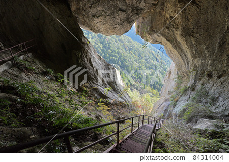 Chichiiwa Cave Chichiiwa Gorge (Kawai Chichiiwa, Shinshiro City, Aichi Prefecture) 84314004