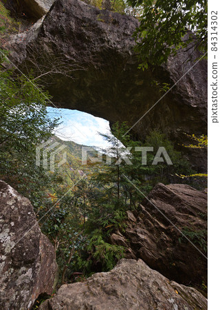 Tsutenmon Chichiiwa Gorge (Kawai Chichiiwa, Shinshiro City, Aichi Prefecture) Tsutenmon Chichiiwa Gorge (Kawai Chichiiwa, Shinshiro City, Aichi Prefecture) 84314302