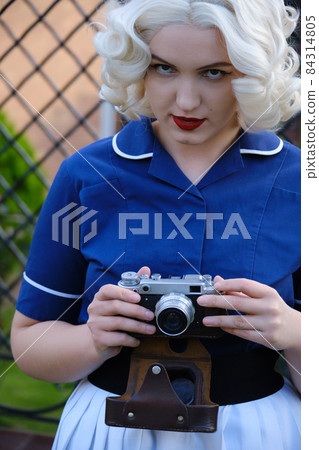 old style photographer 84314805