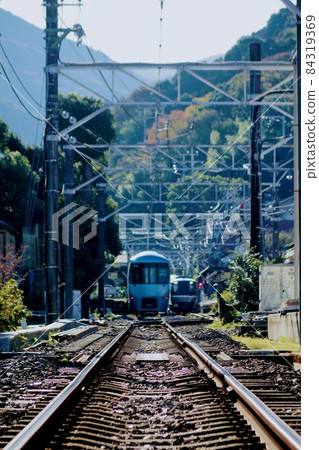 [Odawara / Hakone] Trains going to and from Hakone 84319369