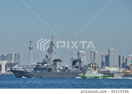 護航艦“Samidare”和東京晴空塔 84319596
