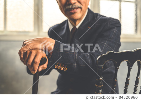 Senior Senior 84320960