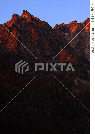 谷川山和一之倉岳的摩根·羅斯 84322949