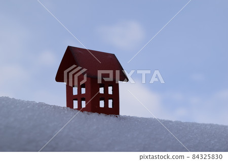 House in the snow Miniature model House in the snow Miniature model 84325830