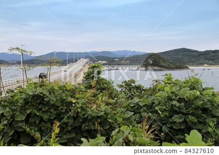 Tsunoshima Bridge in Shimonoseki City Tsunoshima Bridge in Shimonoseki City 84327610