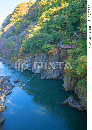 Takatsudo Gorge Takatsudo Gorge View from Takatsudo Bridge Autumn leaves and autumn scenery 84327733