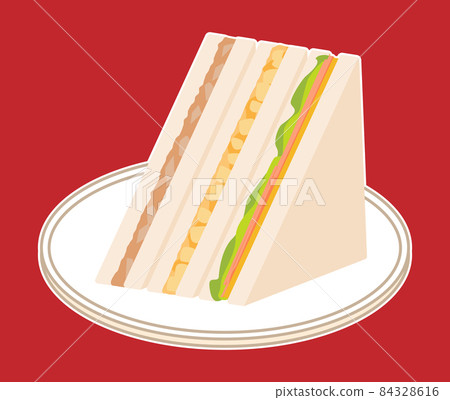 混合三明治金槍魚+雞蛋+生菜火腿奶酪分成兩個三角形(帶白色邊框) 混合三明治金槍魚+雞蛋+生菜火腿奶酪分成兩個三角形(帶白色邊框) 84328616