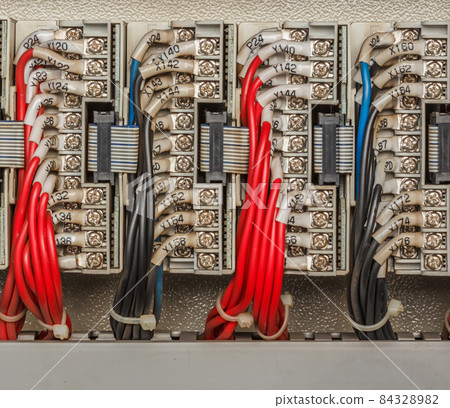 Wiring - Control panel with wires 84328982