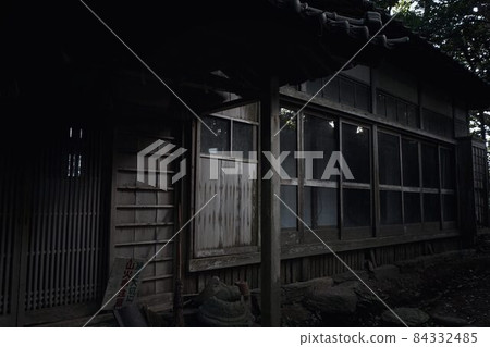 Haunted house in depopulated area 84332485