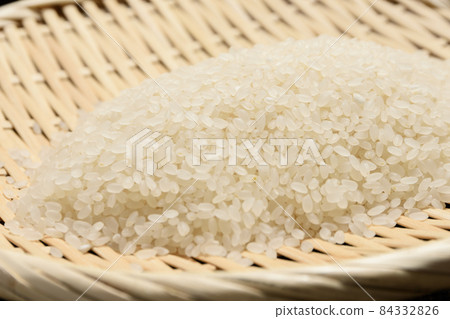 Sakihokore raw rice 84332826