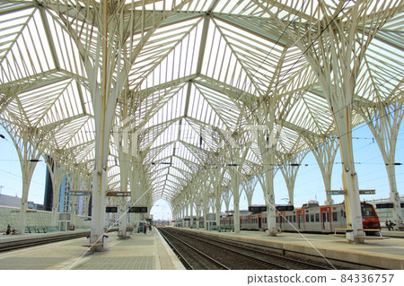 Oriente station near Lisbon 84336757